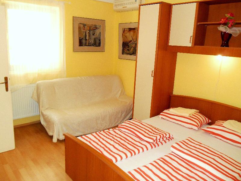 Apartments Kestenovi Dvori Опатия Экстерьер фото